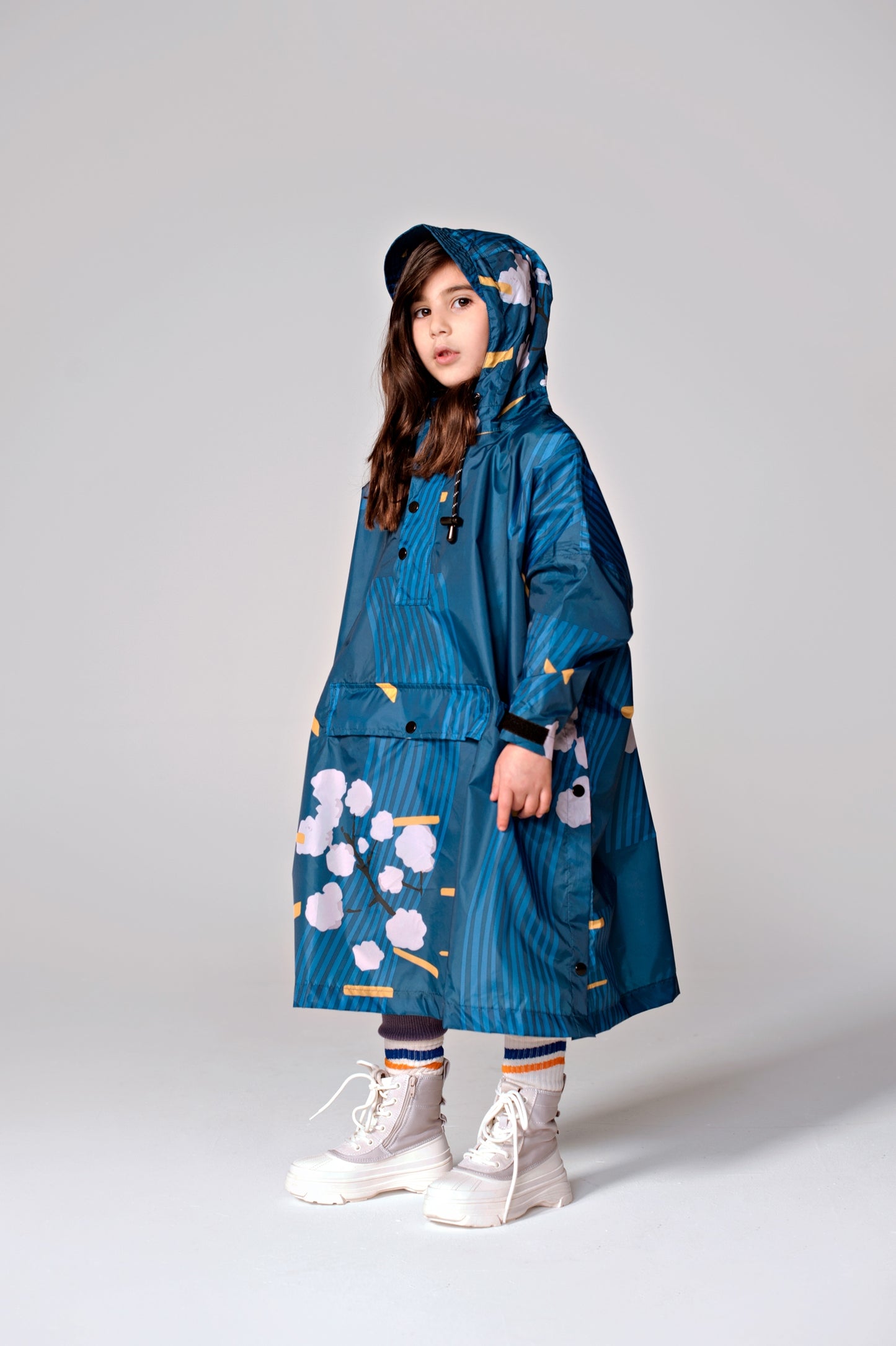 detaljeret lettelse Falde sammen Japanese Blossom - Kids Rain Poncho – Rainkiss Rain Ponchos