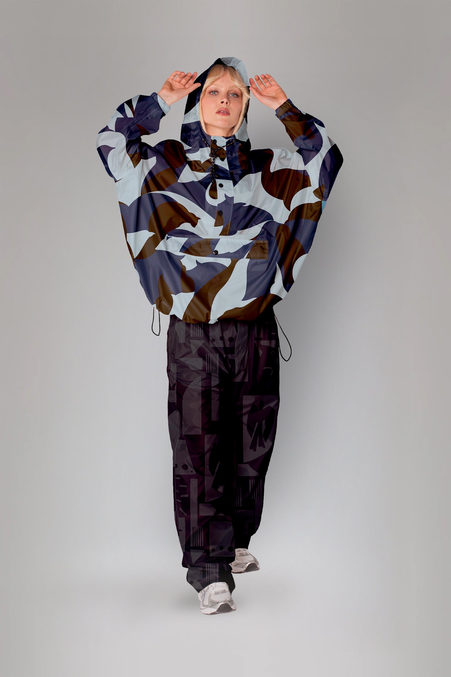 Malika Favre 'Animo Midnight' - Anorak