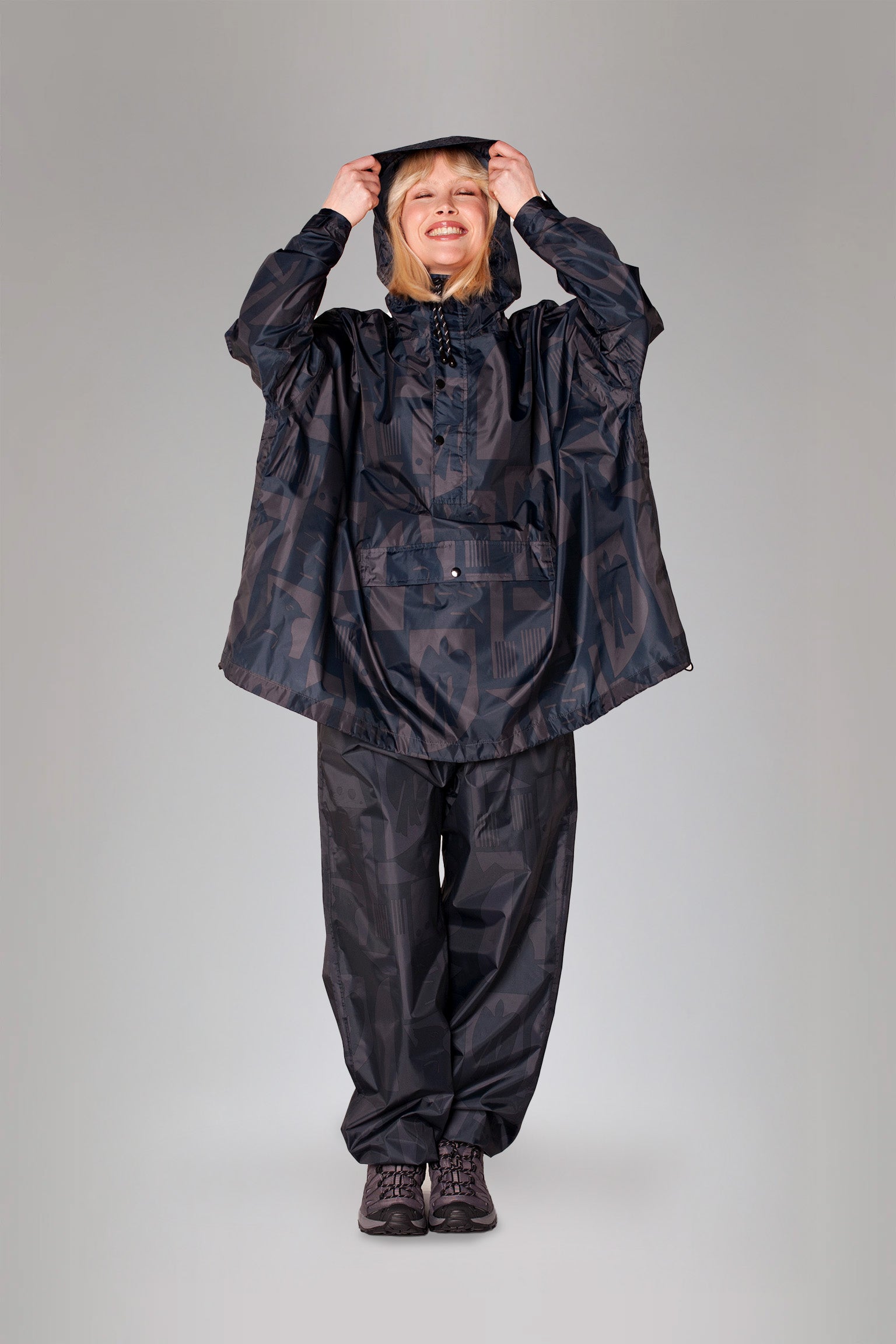 Image of Back to Black - Anorak