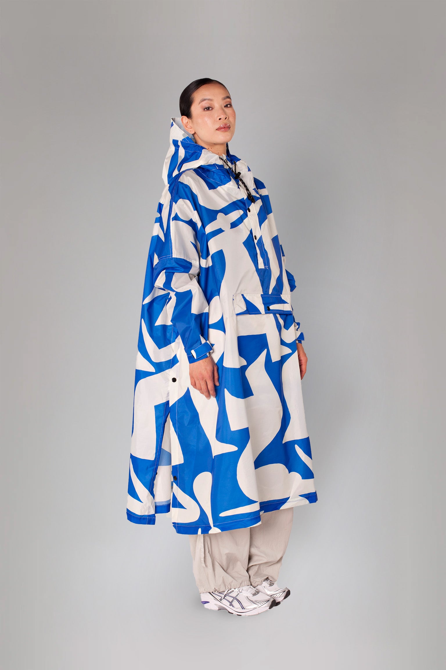 Image of Timo Kuilder 'Blue Dance' - Rain Poncho